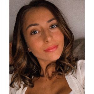 Meet your Posher, Jenna